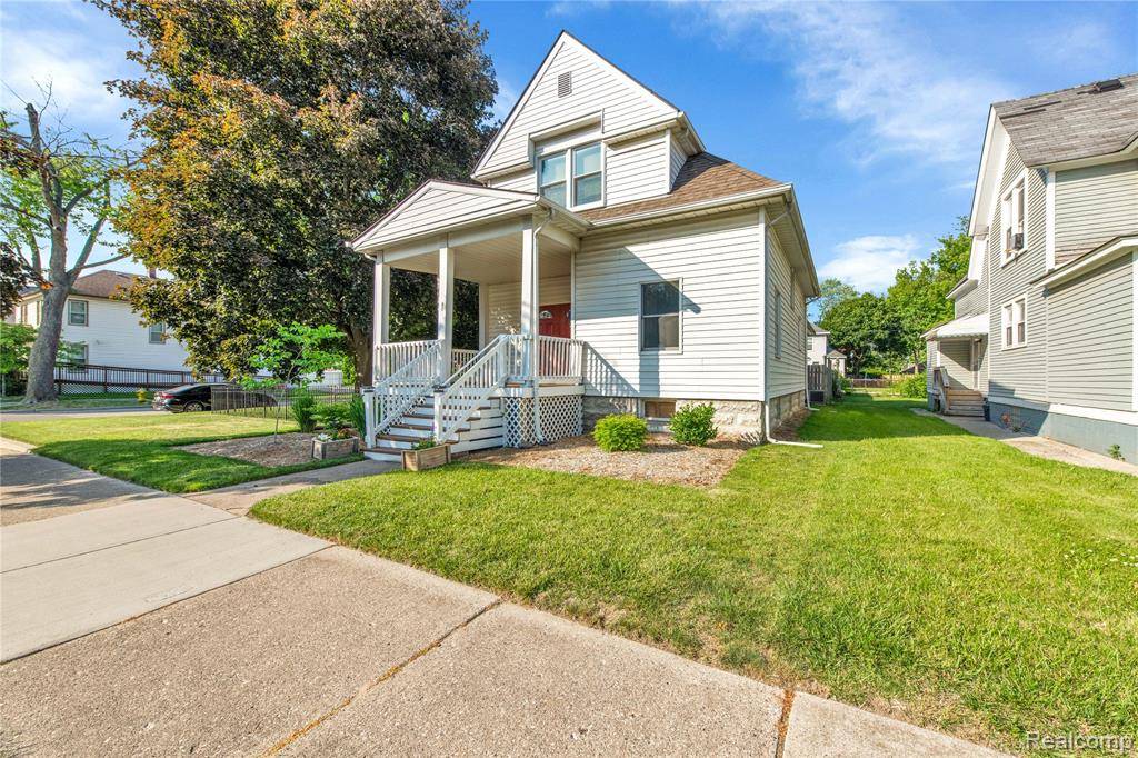 Mount Clemens, MI 48043,81 CROCKER Boulevard