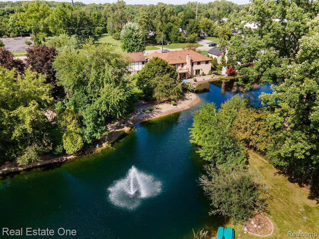 Troy, MI 48085,1106 E SOUTH Boulevard