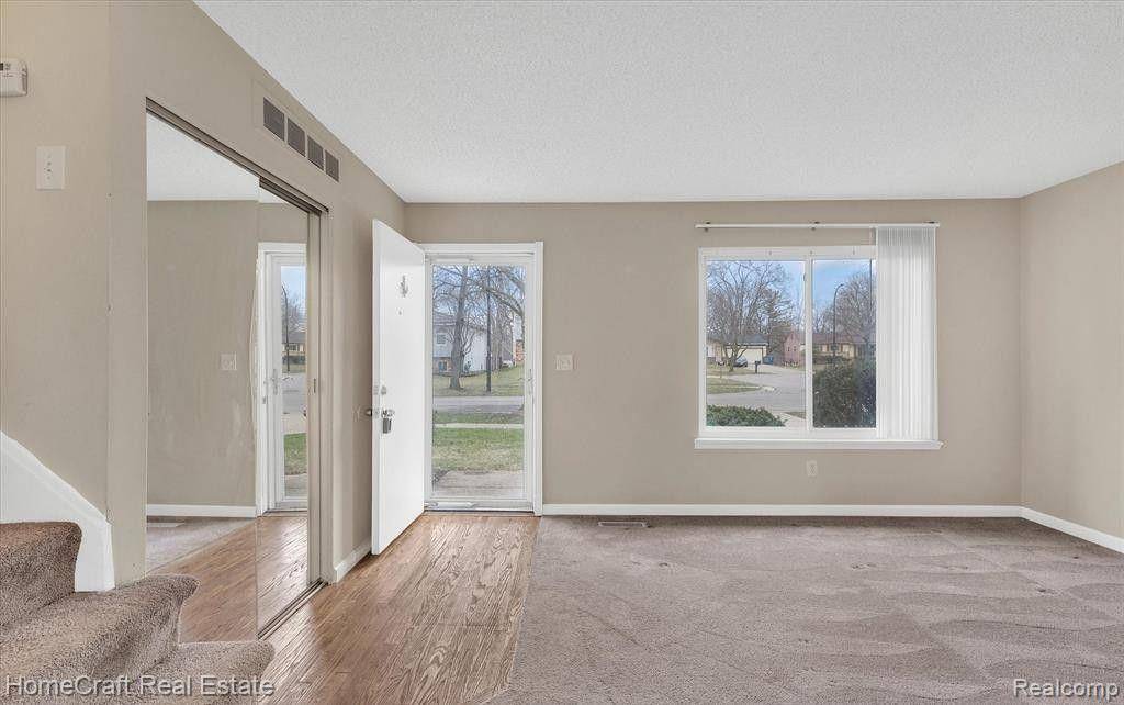 Ypsilanti, MI 48198,9224 PANAMA Avenue