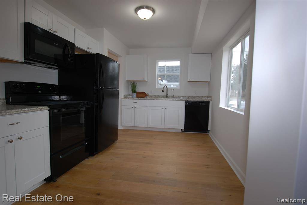 Burton, MI 48509,1441 CUTLER Street