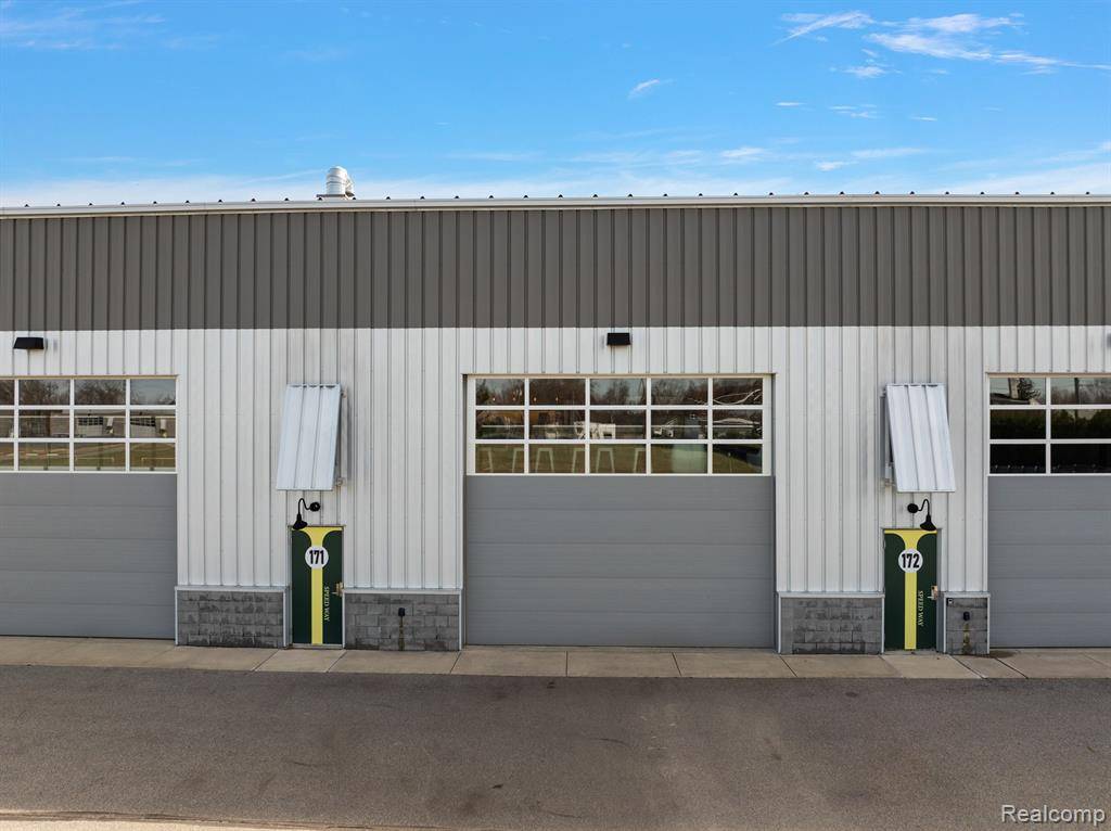 Pontiac, MI 48341,171 Speedway