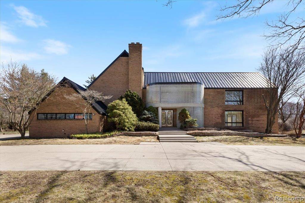 Bloomfield Hills, MI 48301,1919 ORCHARD LANE