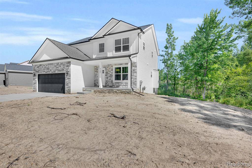 Grand Blanc, MI 48439,5240 Farmridge Lane