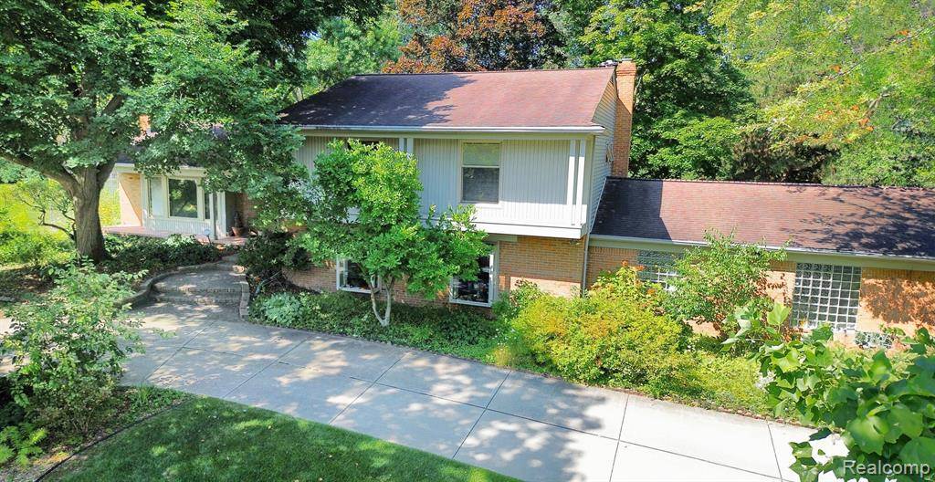 Farmington Hills, MI 48334,28107 NEW BEDFORD Drive