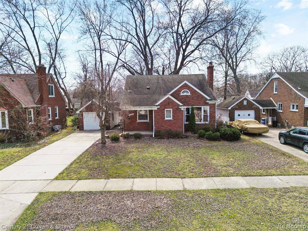 Harper Woods, MI 48225,20488 FLEETWOOD Drive