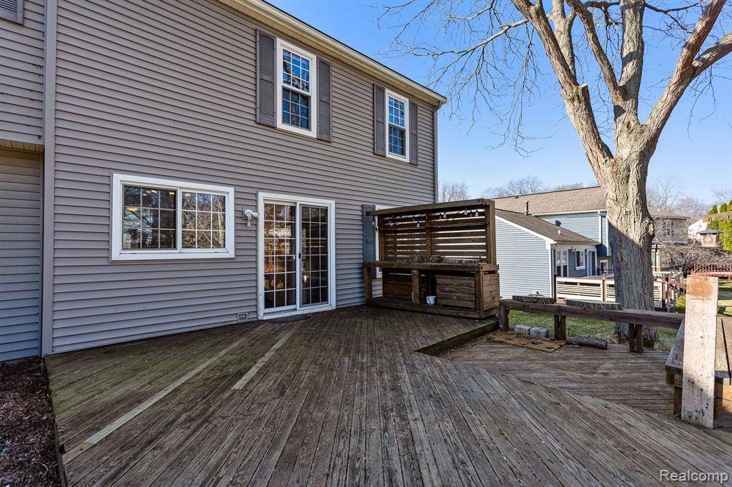 Rochester Hills, MI 48306,2244 N FAIRVIEW Lane