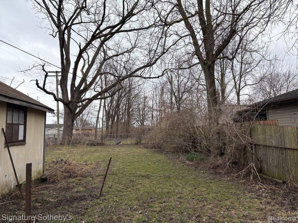 Clinton Twp, MI 48035,22232 GRANDY Street
