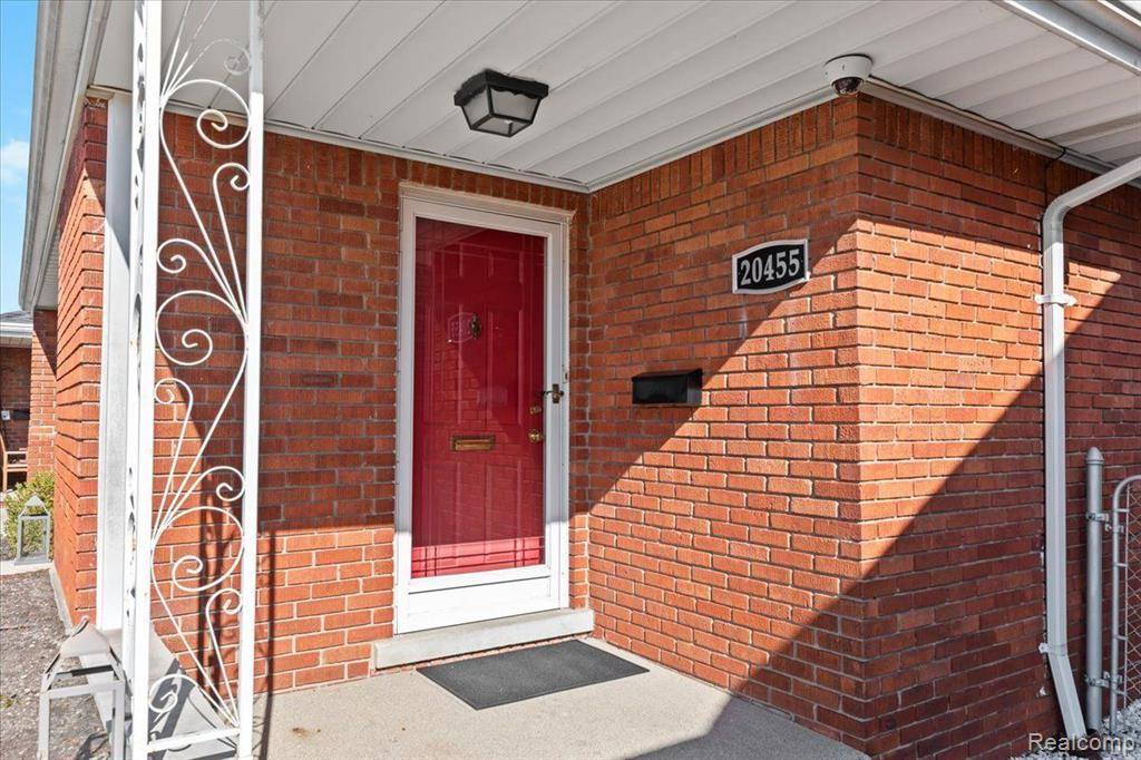 Harper Woods, MI 48225,20455 VAN ANTWERP Street