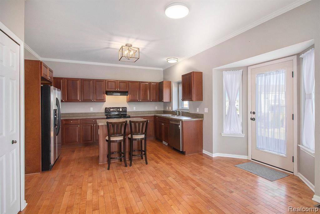 Linden, MI 48451,6016 MARLINGTON Boulevard