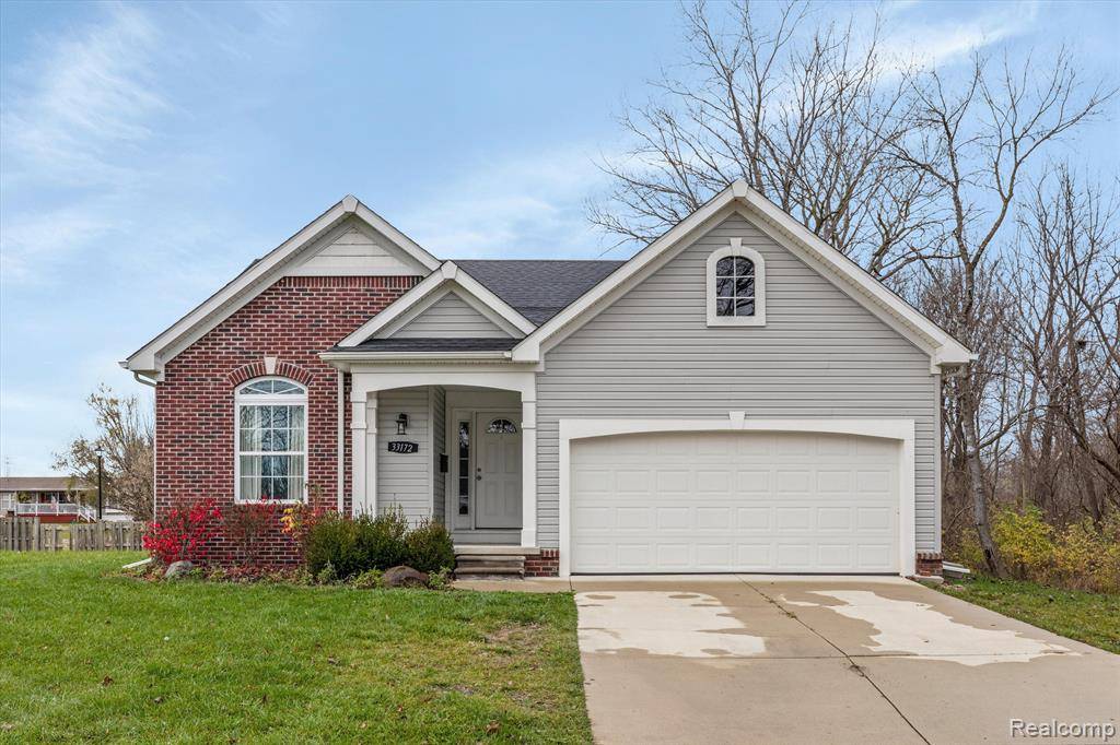 Rockwood, MI,33172 SWALLOW Drive
