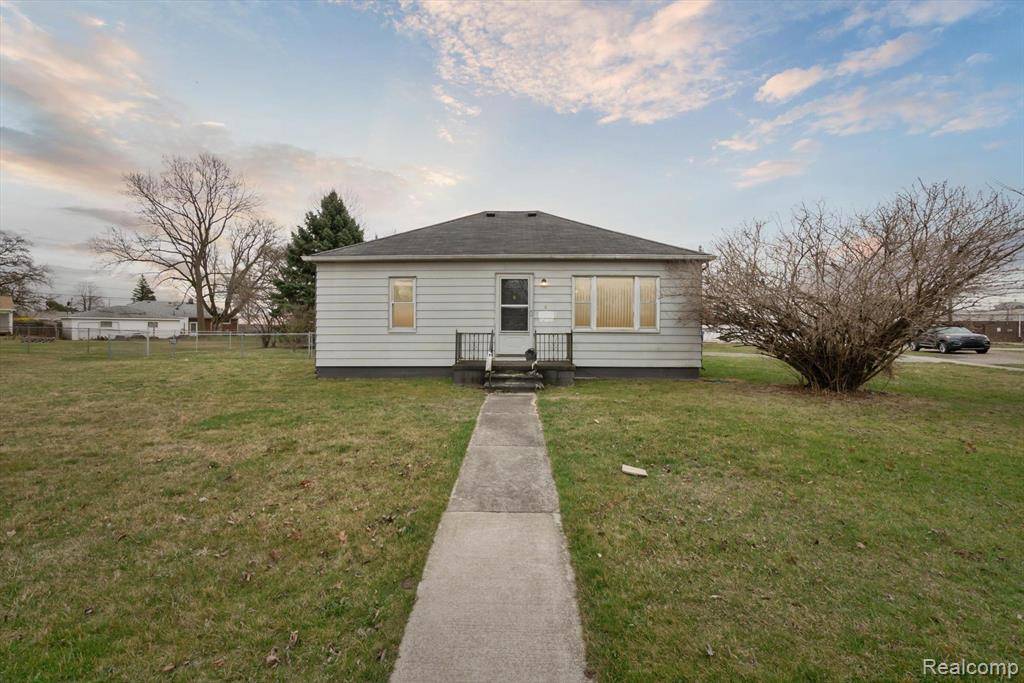 Wayne, MI 48184,32495 TOD Avenue