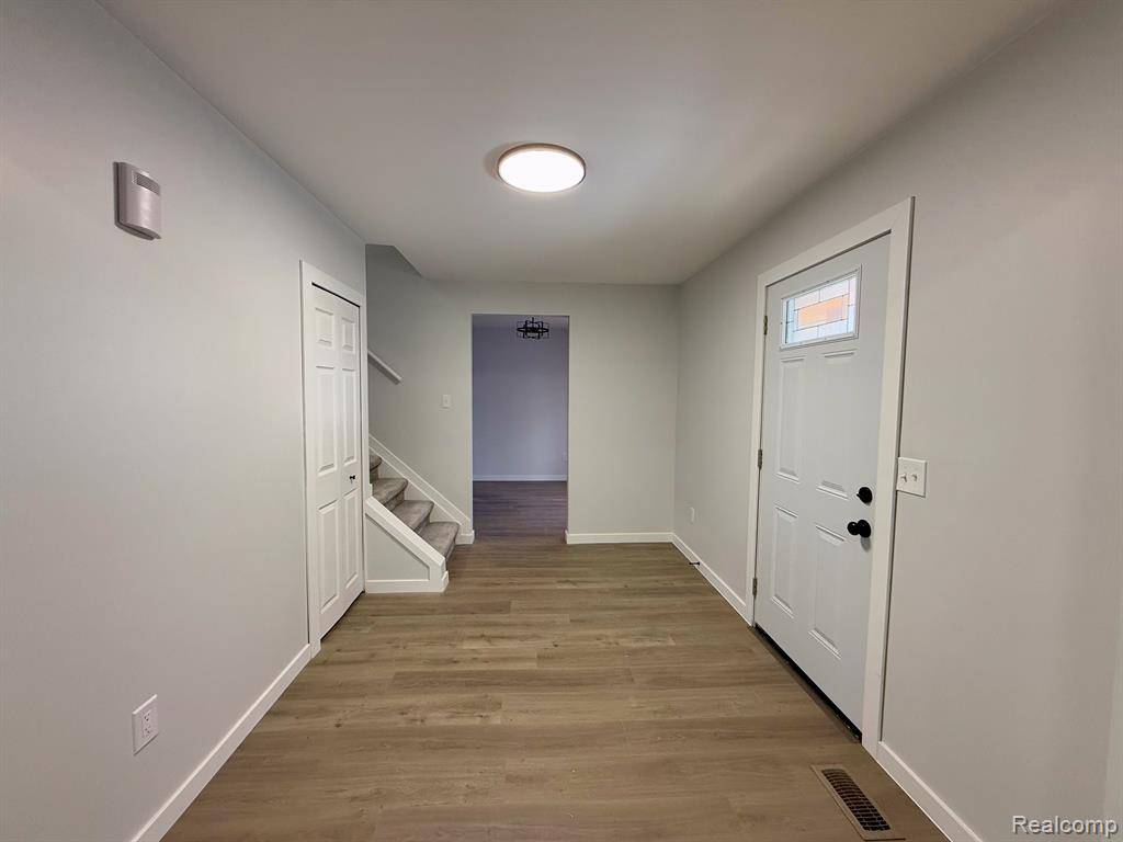 Rochester Hills, MI 48309,92 FOXBORO Drive