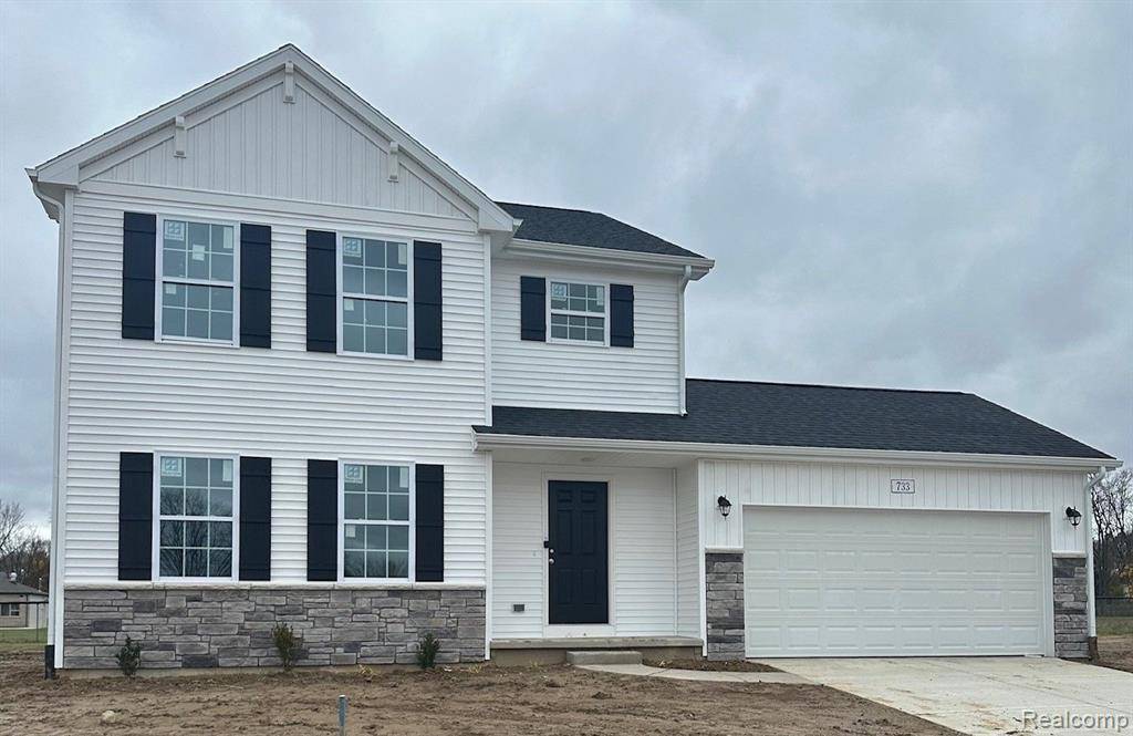 Tecumseh, MI 49286,733 LONE OAK Way