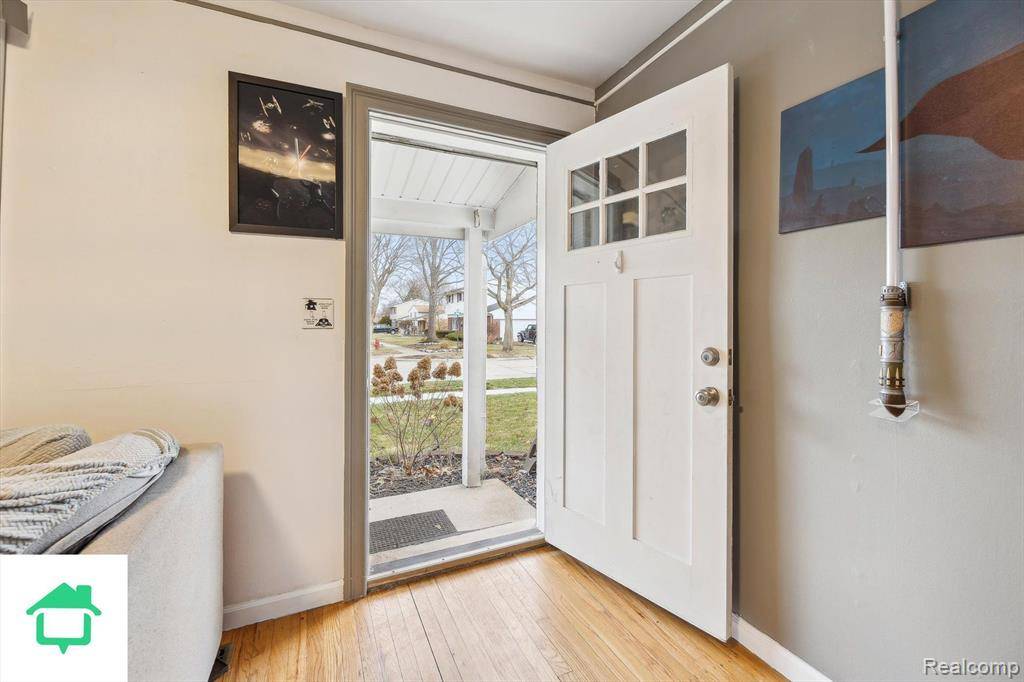 Livonia, MI 48154,38167 Ross Street