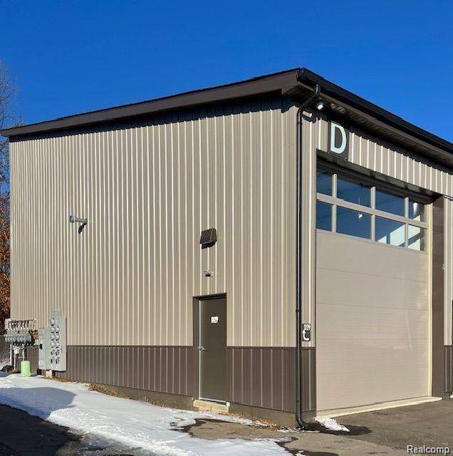Waterford, MI 48327,1641 BALIAN Road