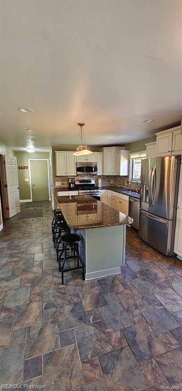 West Bloomfield, MI 48324,3960 S Bradmore N Avenue