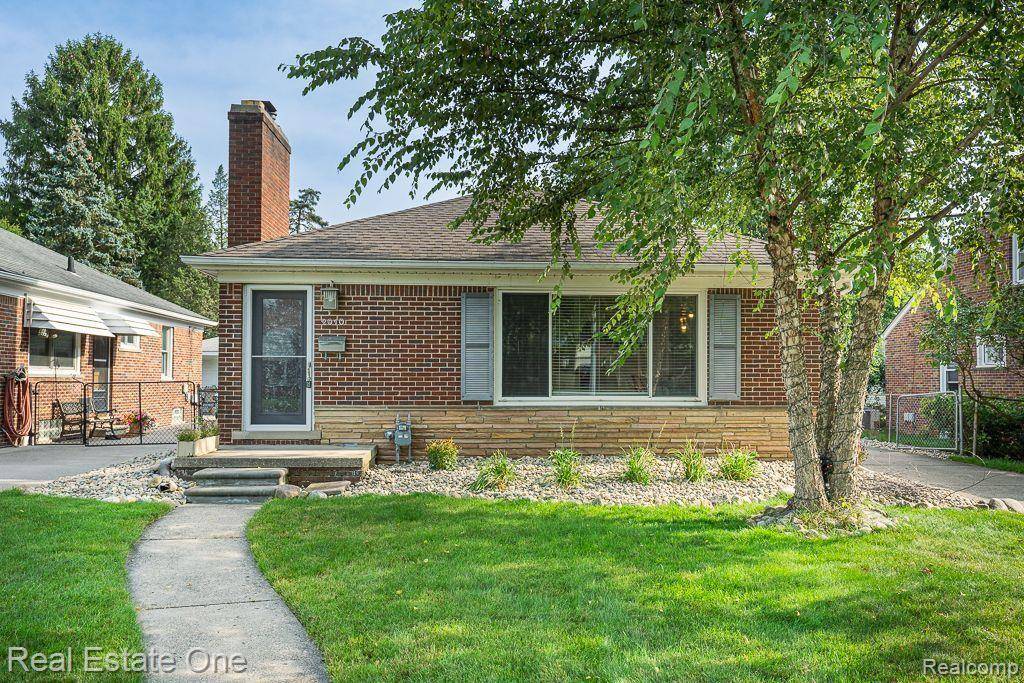 Grosse Pointe Woods, MI 48236,2010 Stanhope Street