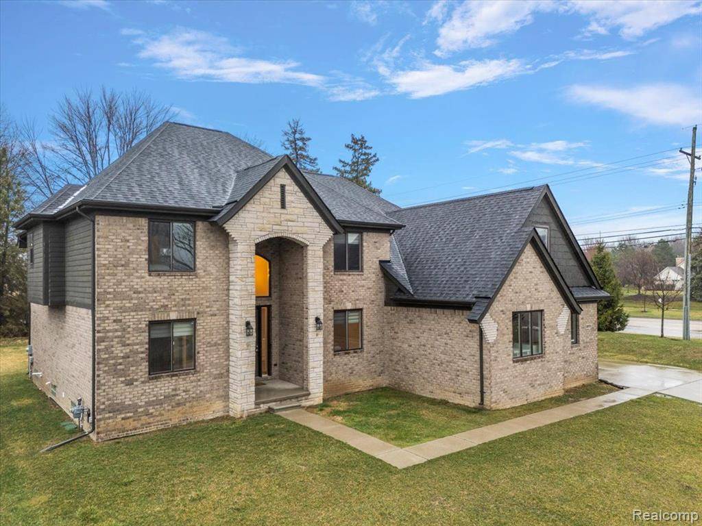 Sterling Heights, MI 48314,3973 LISA MARIE Drive