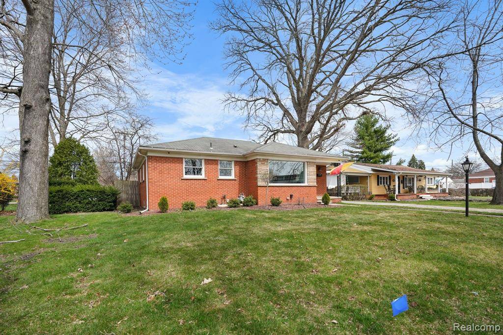 Allen Park, MI 48101,18722 CHAMPAIGN Road