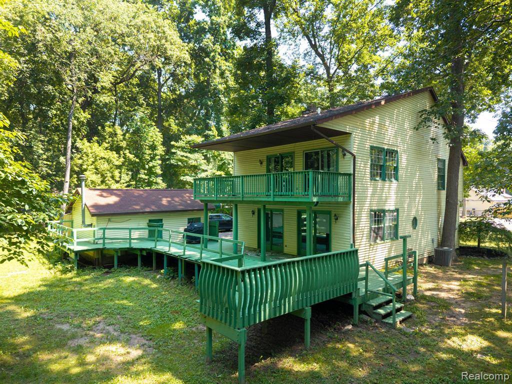 Highland, MI 48356,4725 HICKORY Drive