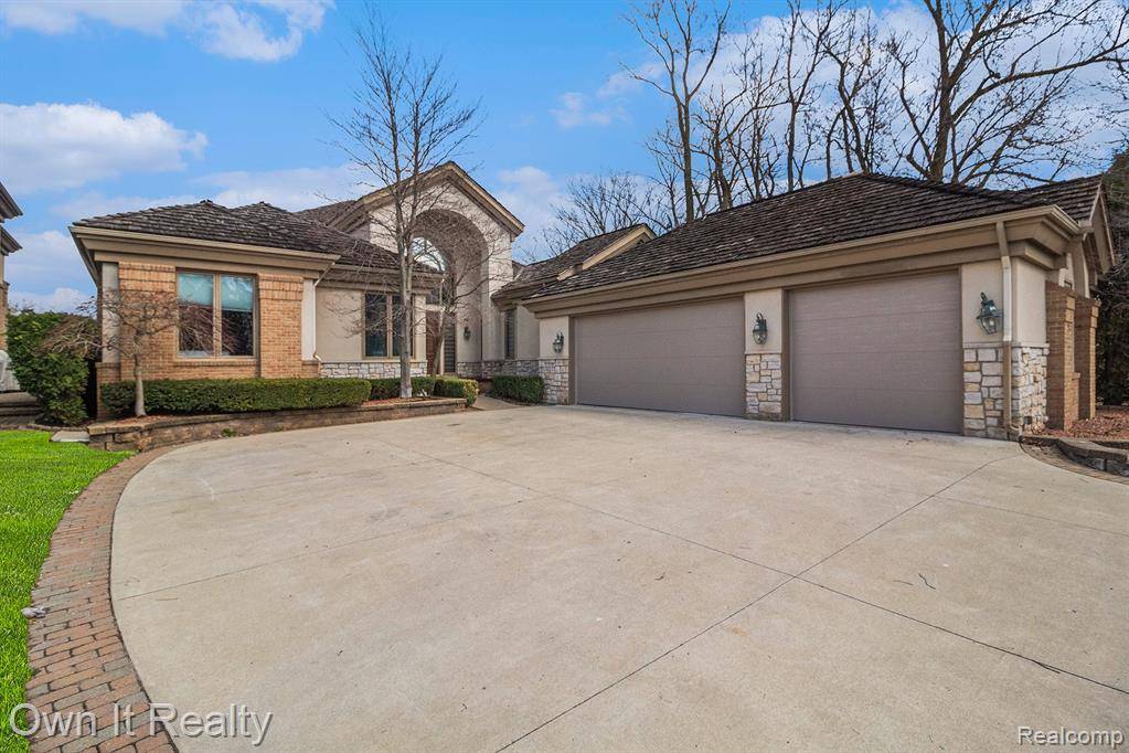 Dearborn, MI 48120,2 PRESTWICK
