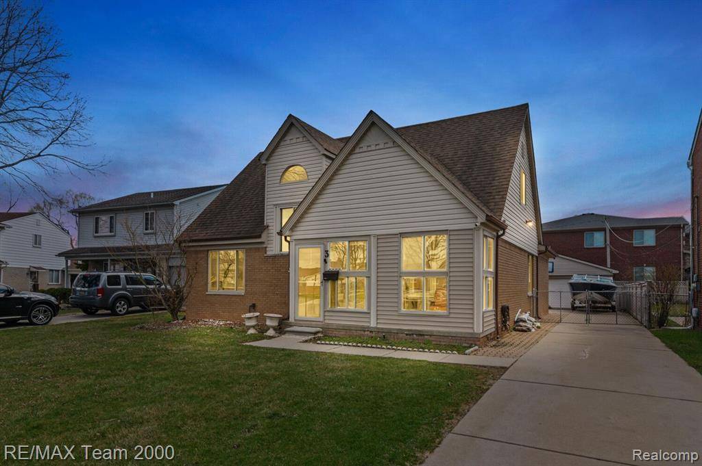Dearborn, MI 48126,3 MORROSS COURT
