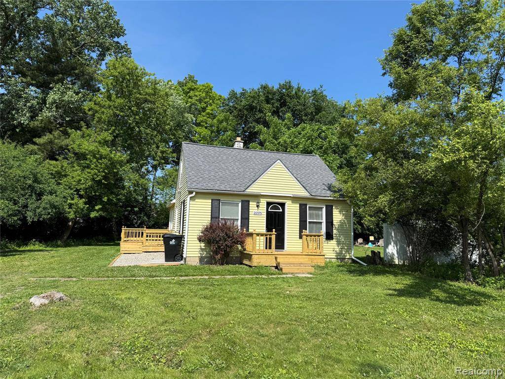 Farmington Hills, MI 48336,22575 ALBION Avenue