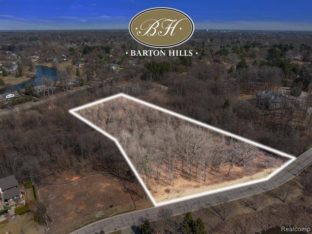Bloomfield Hills, MI 48304,145 BRIDGEVIEW Drive