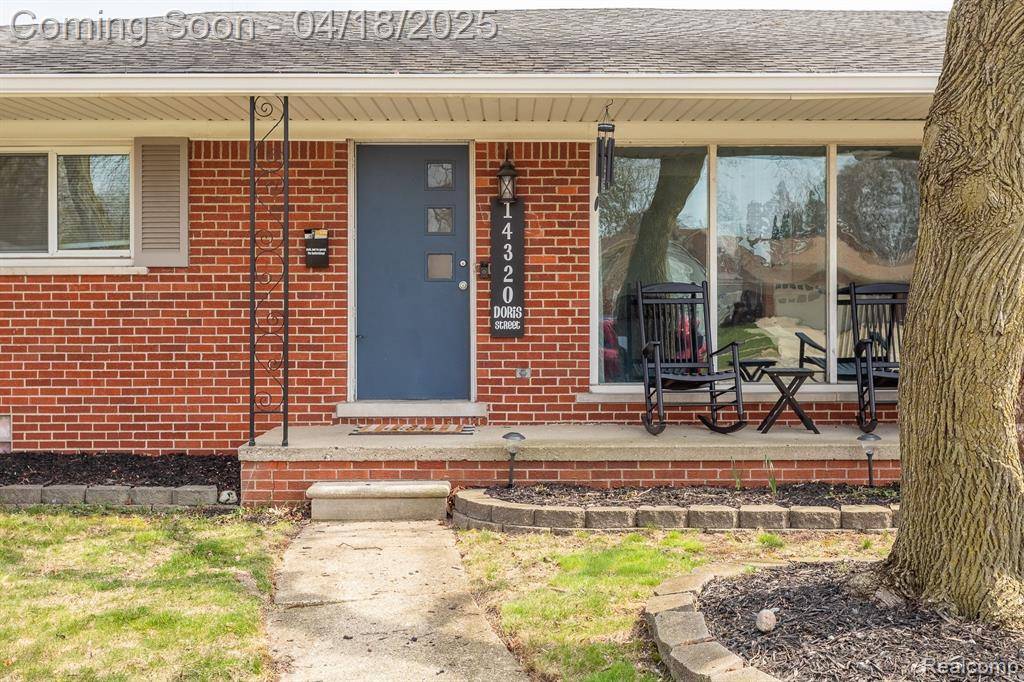 Livonia, MI 48154,14320 DORIS Street