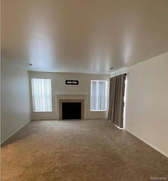 Sterling Heights, MI 48314,5556 PINE AIRES Drive