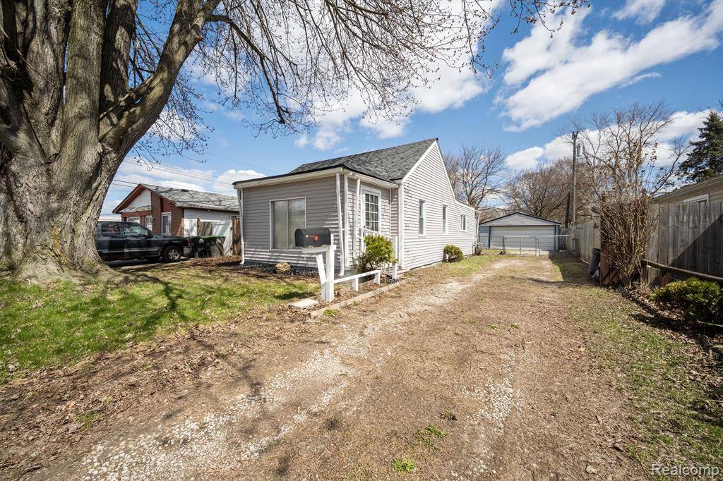 Taylor, MI 48180,5829 PRINCESS Street