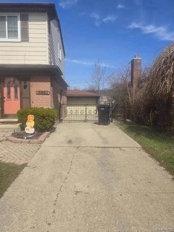 Roseville, MI 48066,15867 LORETO Street