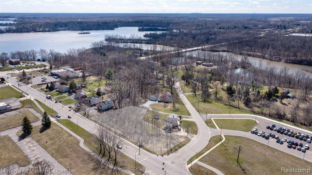 Ypsilanti, MI 48198,3208 GROVE Road