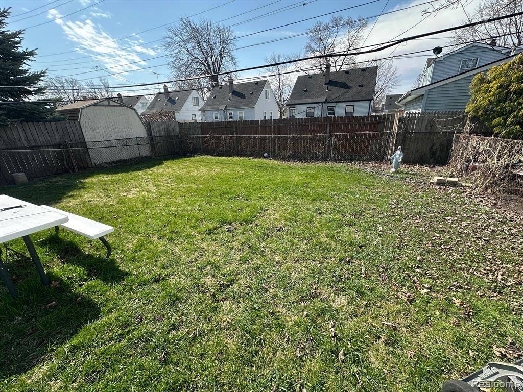Lincoln Park, MI 48146,2157 MCLAIN Avenue
