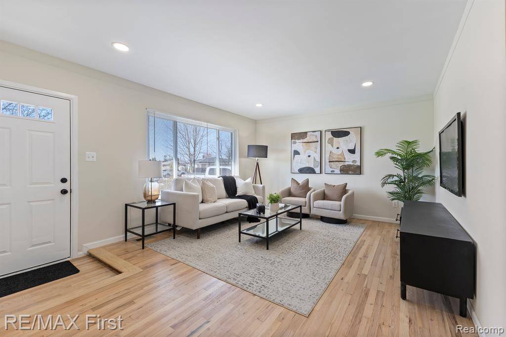 Sterling Heights, MI 48312,14301 MAISANO Drive