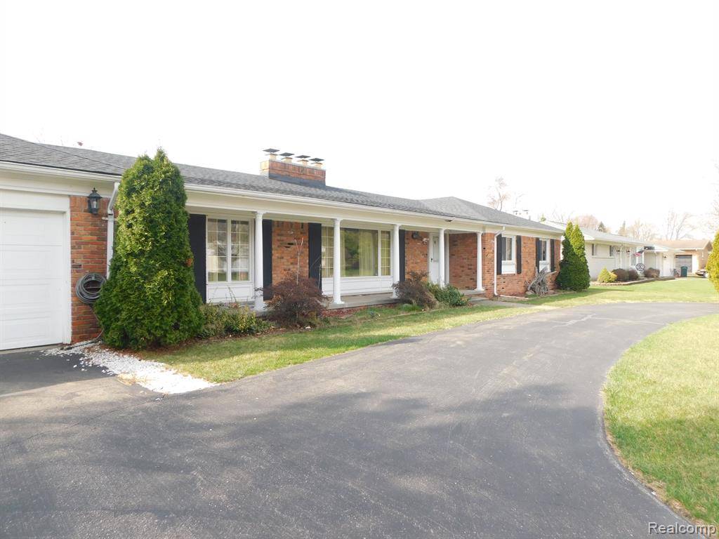 Troy, MI 48083,1190 TORPEY Drive