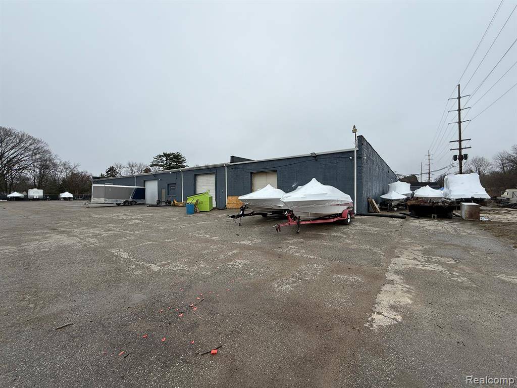 Fenton, MI 48430,511 BEACH Street