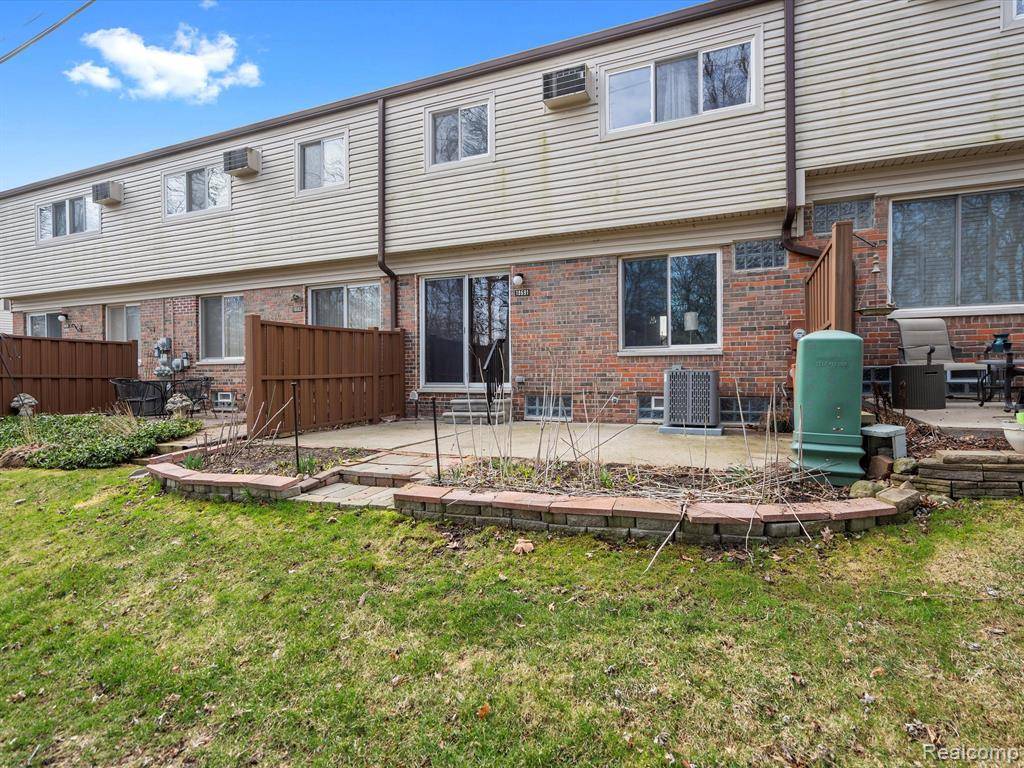 Northville, MI 48168,18691 Jamestown Circle