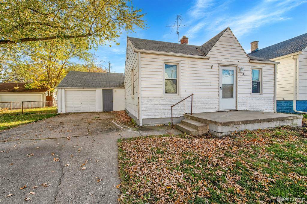 Hazel Park, MI 48030,34 E MILTON Avenue