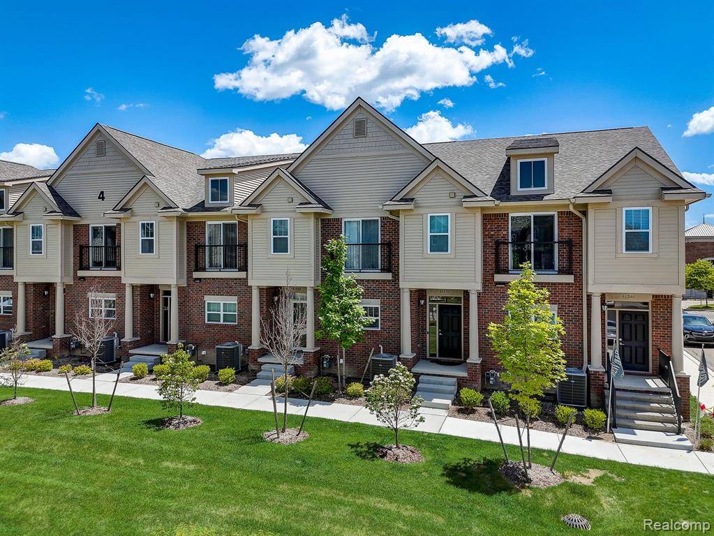 Novi, MI,25549 GRANDVIEW Lane