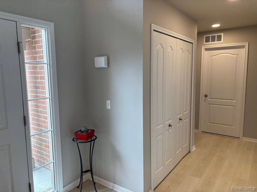 Chesterfield, MI 48047,33802 AU SABLE Drive