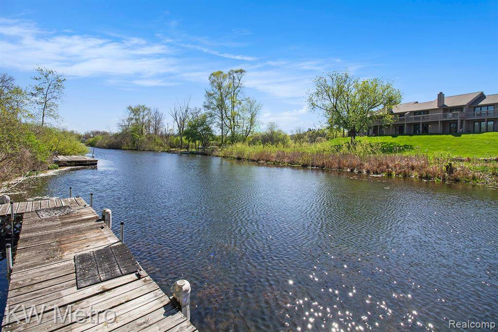 Clarkston, MI 48348,11183 BAYSHORE Court