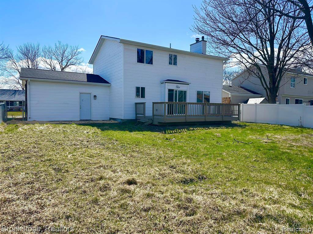 Chesterfield, MI,26207 FAIRWOOD Drive