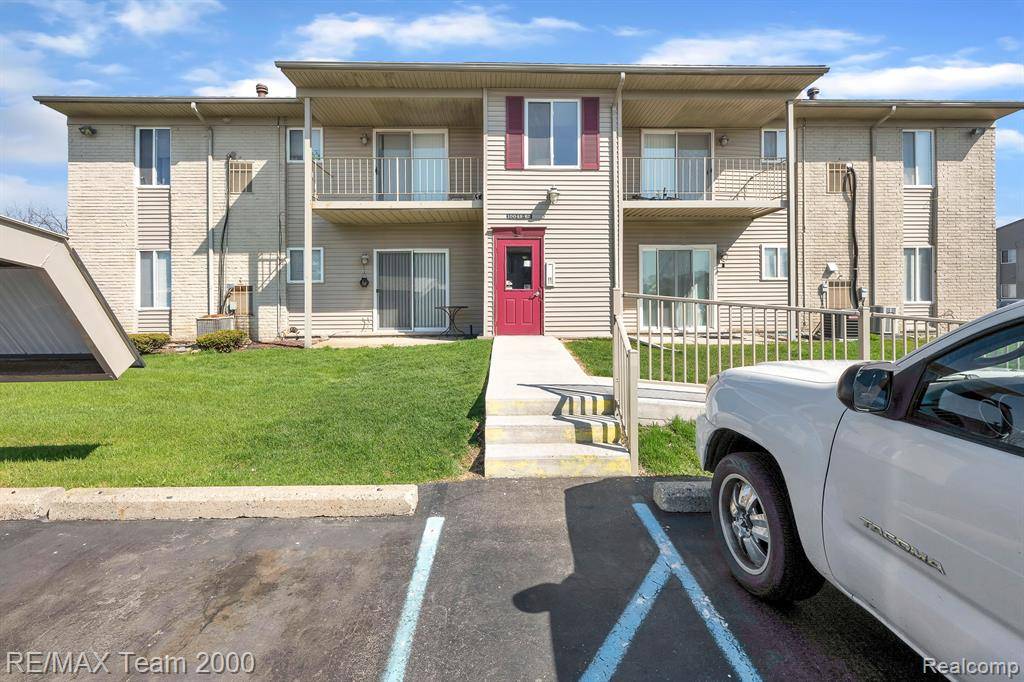 Allen Park, MI 48101,10052 ALLEN POINTE Drive