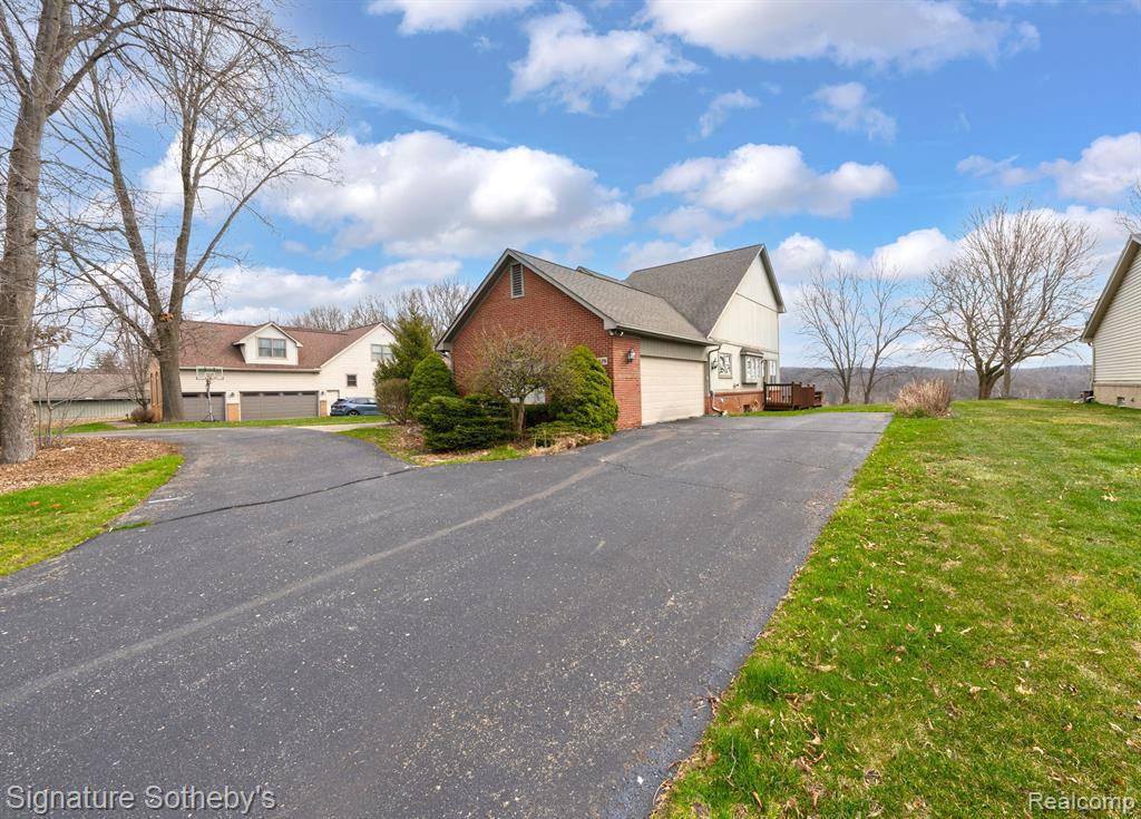 Highland, MI,2679 BAY VISTA Drive