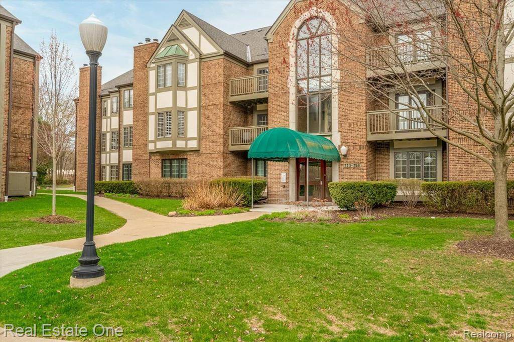 Plymouth, MI 48170,775 DEER Court