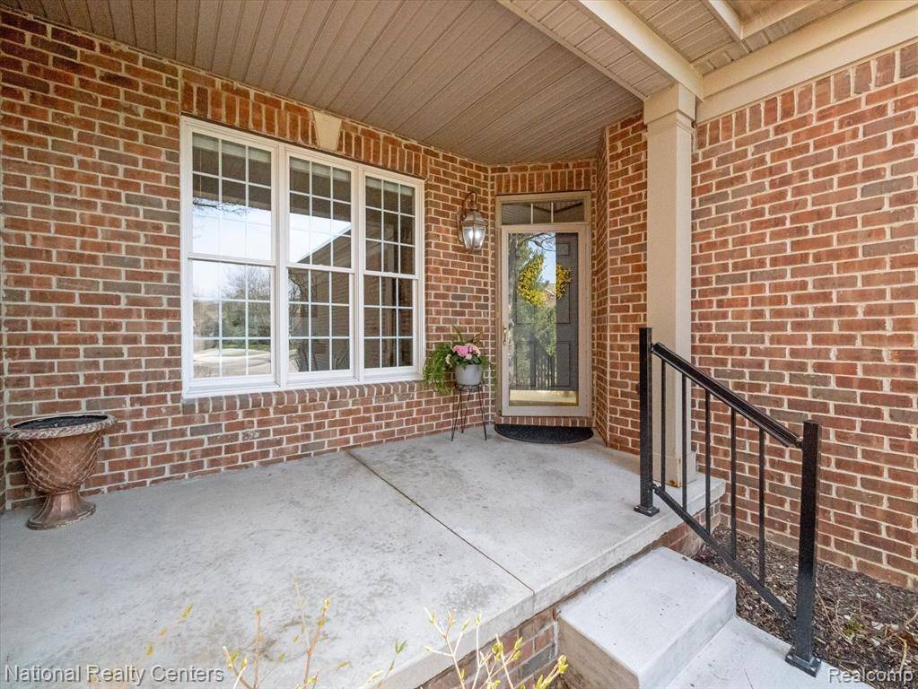 Northville, MI 48168,44587 BROADMOOR N Circle