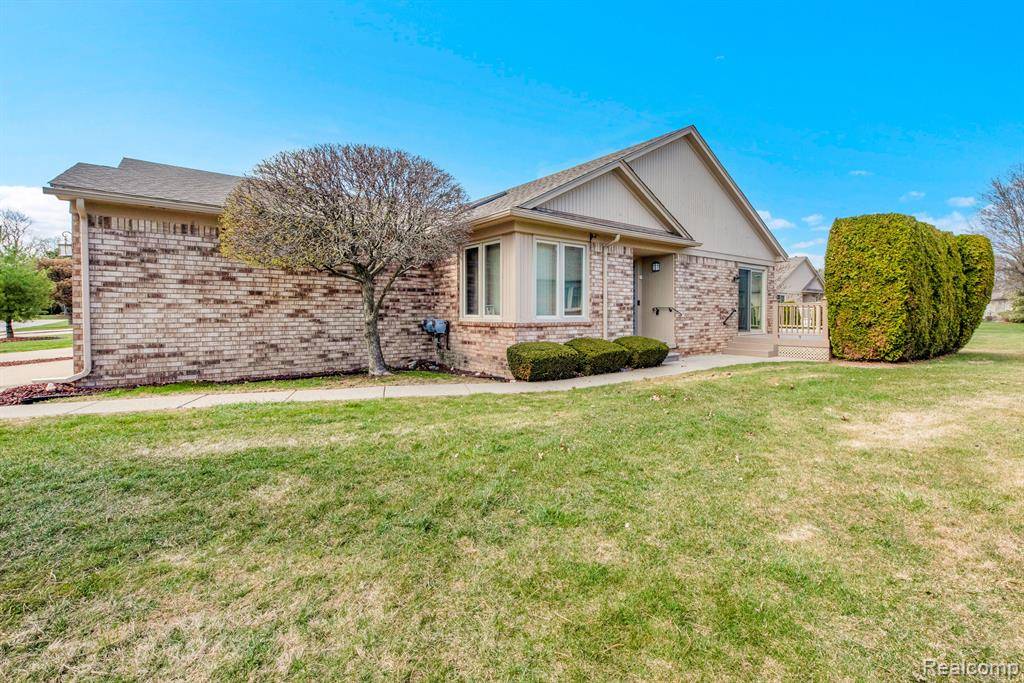 Clinton Twp, MI 48038,19059 FORTUNA S Drive