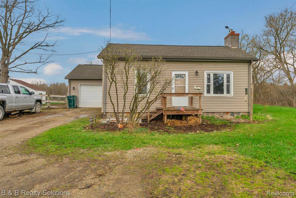 Lapeer, MI 48446,1343 PEPPERMILL Road