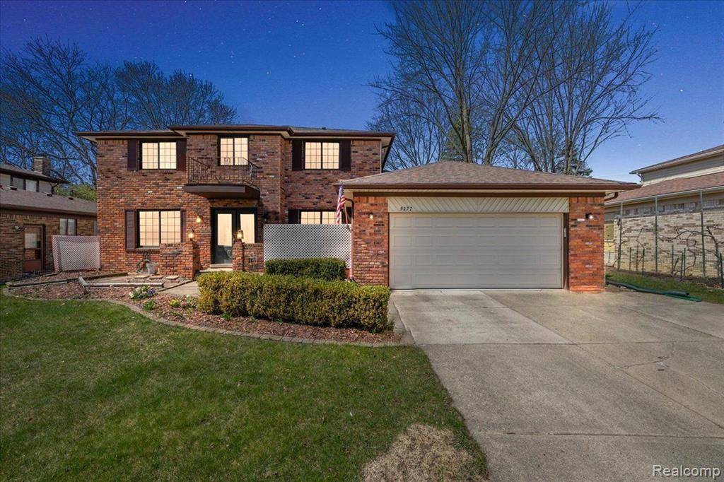 Troy, MI 48085,5277 Orchard Crest Drive
